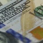 100 US dollar banknote